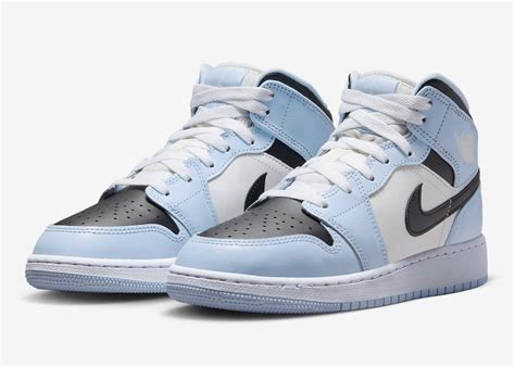 nike air jordan mid herren|jordan 1 mid se blue.